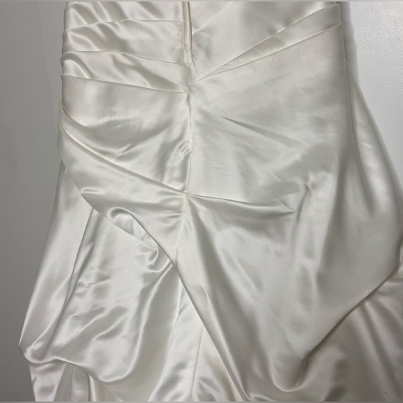 David's Bridal Strapless Wedding Dress Style WG9828 Ivory Size 8 - Picture 11 of 14